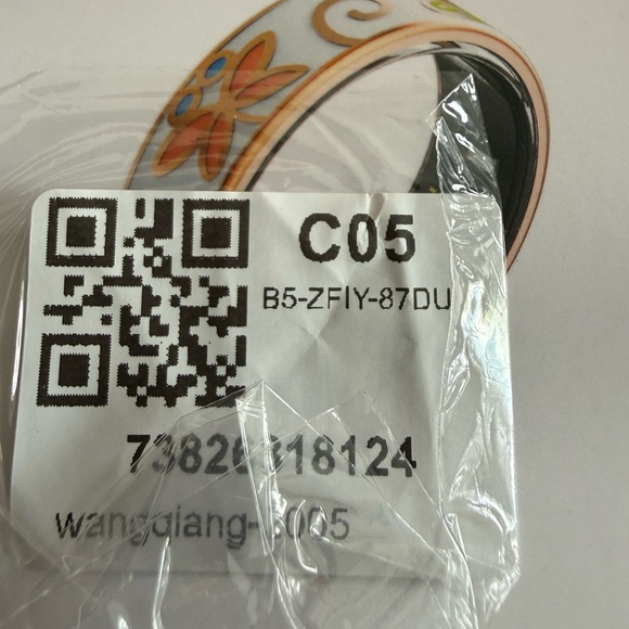 Smart Ring with Floral Design - White and Orange - Picture 2 of 5